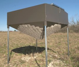 Comedero de semillas de algod�n de 1,000 lb